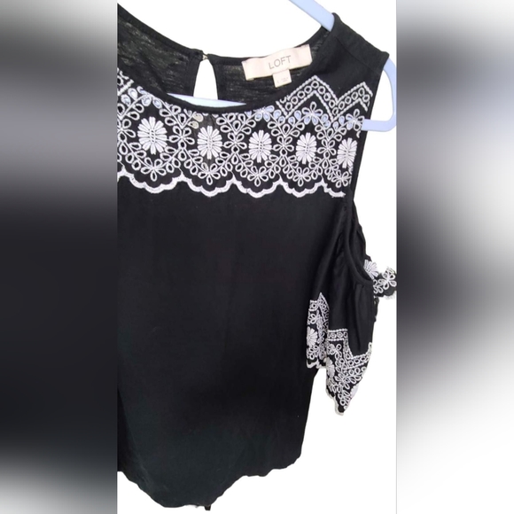 LOFT Black and White Cold Shoulder Top - Picture 6 of 6